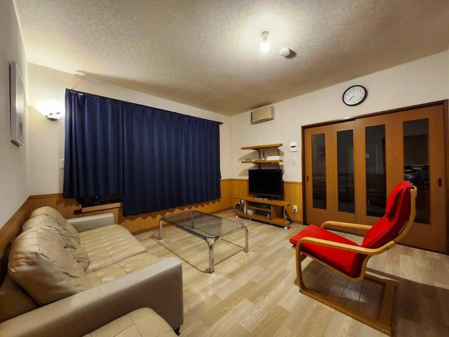 蒼い家温泉付貸別荘cozy Blue House Onsen Hot Spring Shiraoi Exterior photo